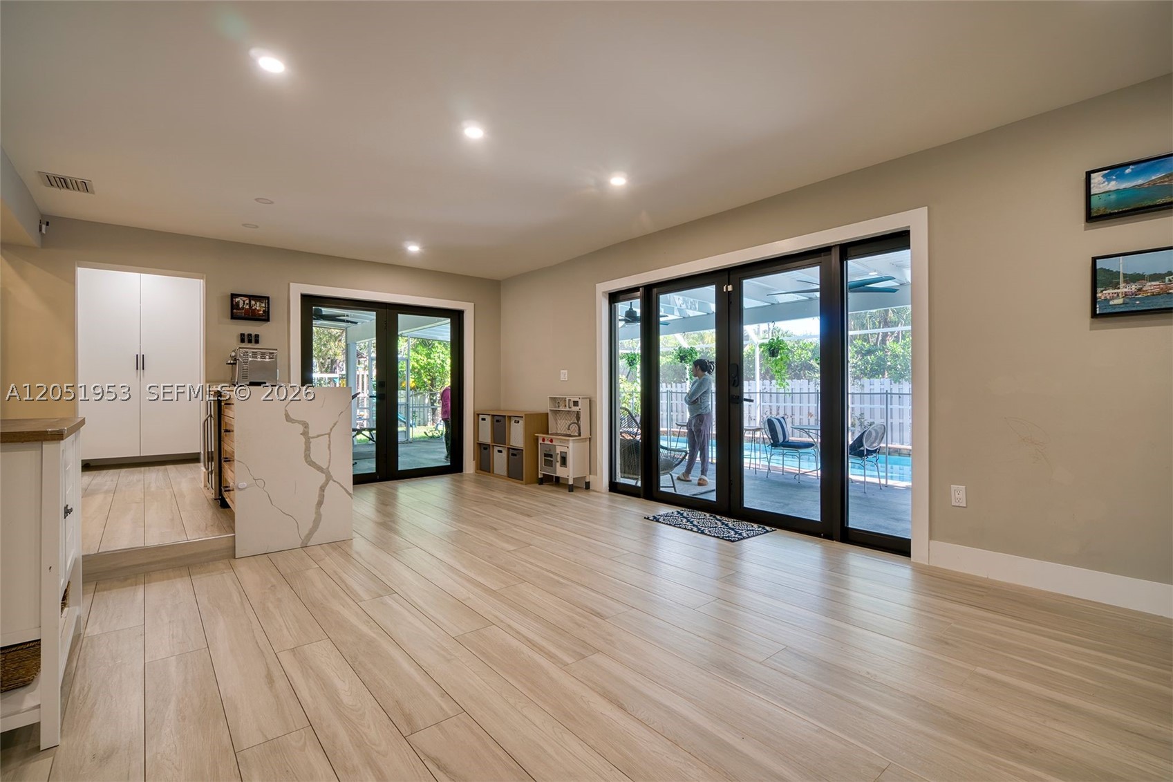 HILLMONT - Residential