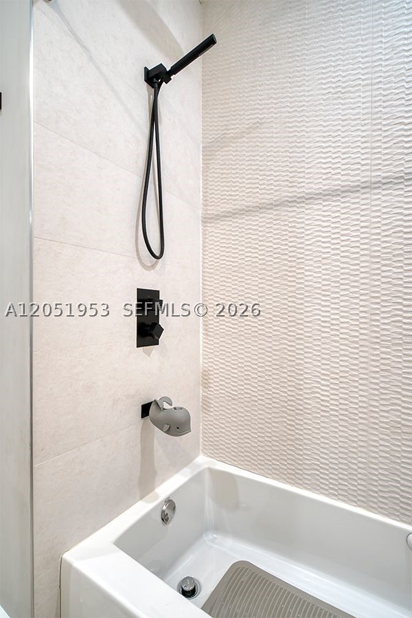 HILLMONT - Residential