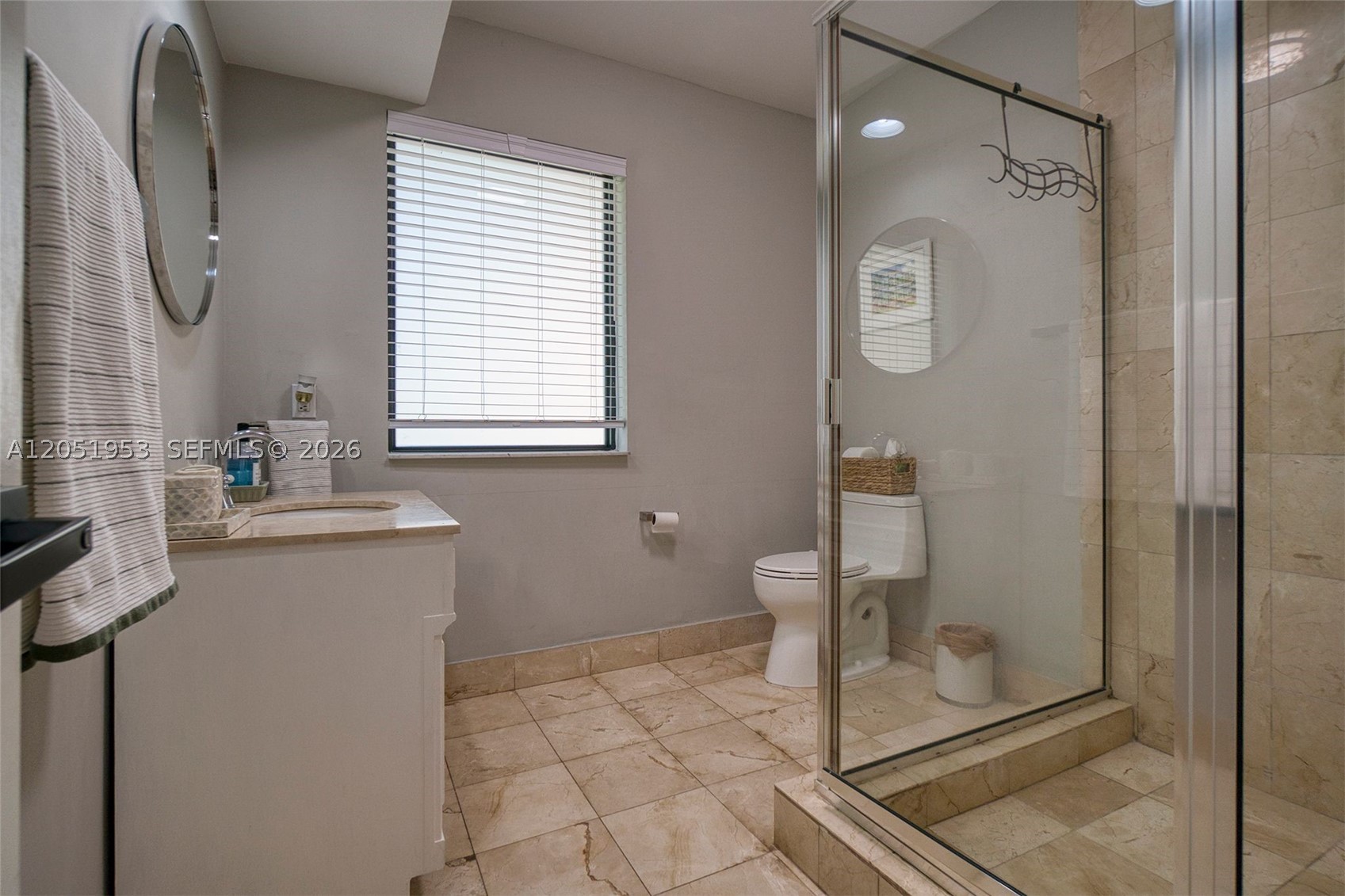 HILLMONT - Residential