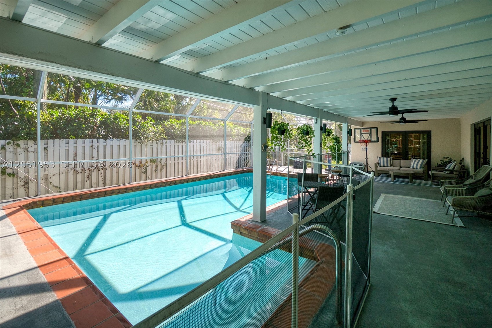 HILLMONT - Residential