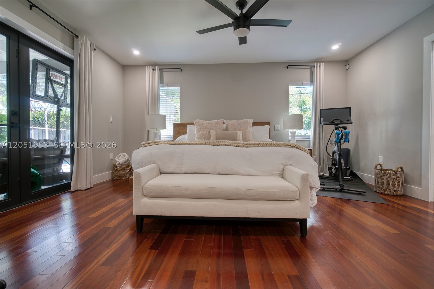 HILLMONT - Residential