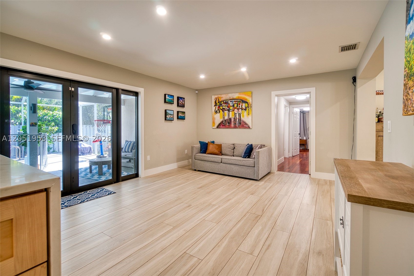 HILLMONT - Residential