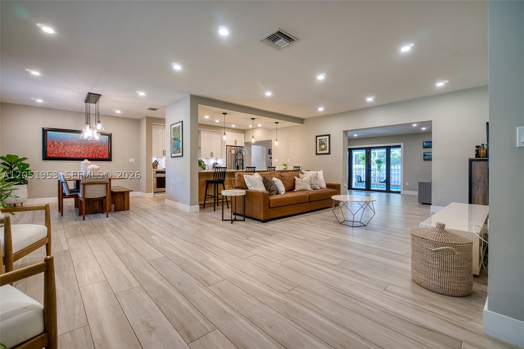 HILLMONT - Residential