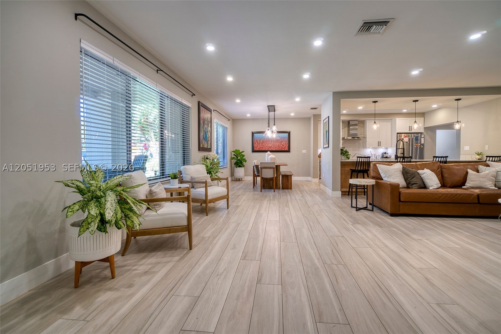 HILLMONT - Residential