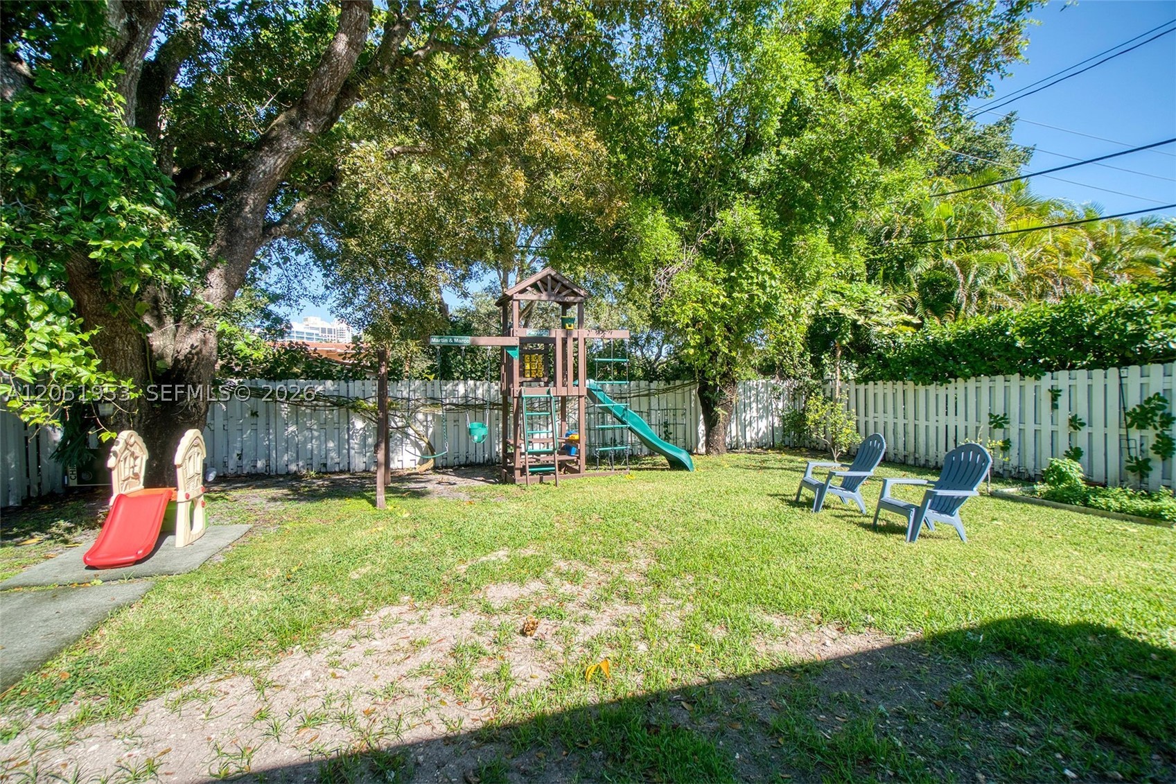 HILLMONT - Residential