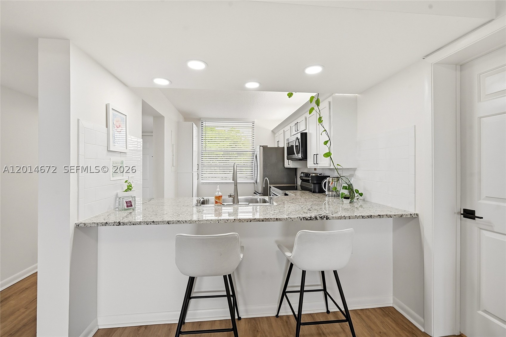 WHITEHALL CONDO OF THE LA - Residential