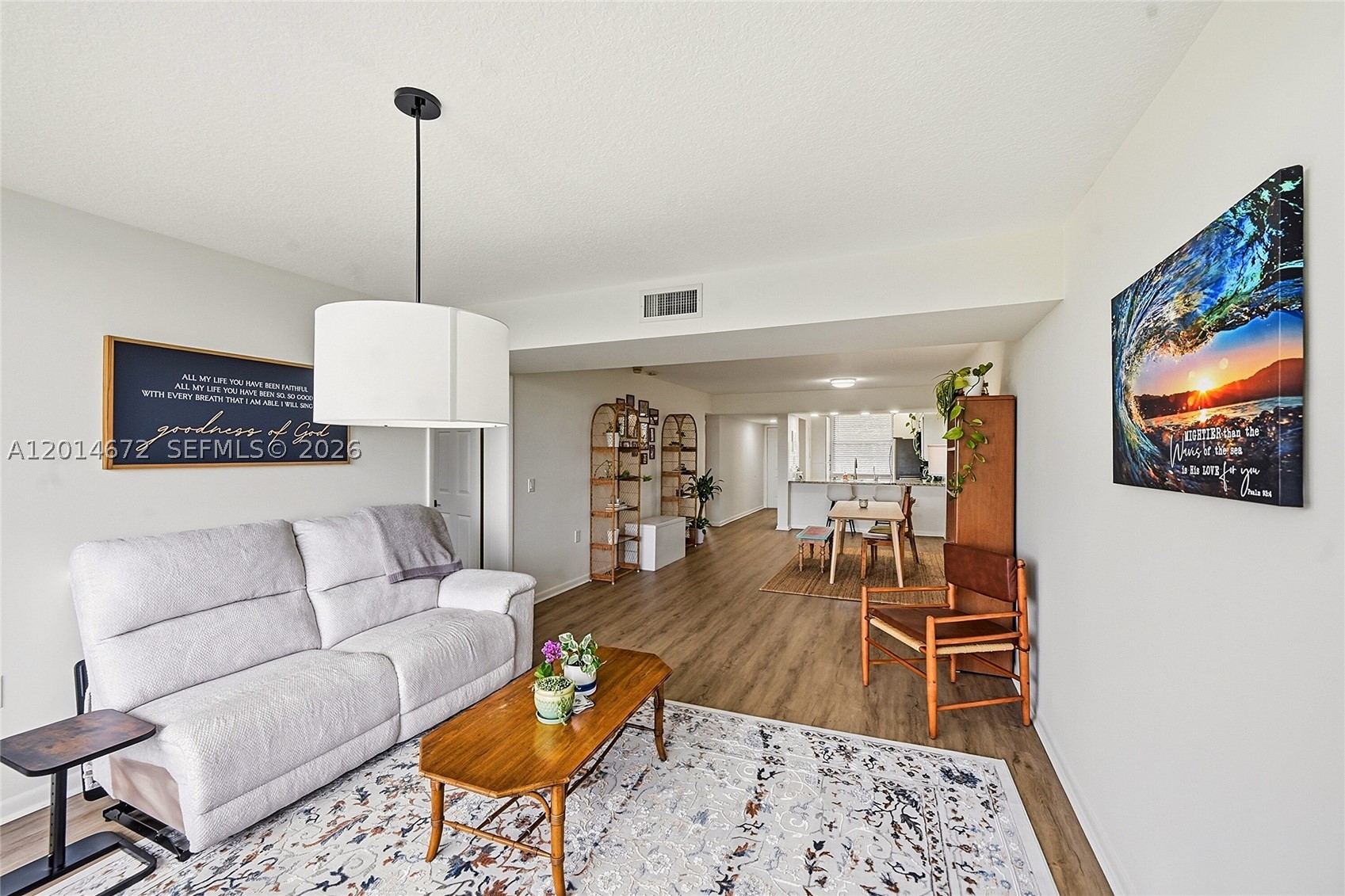 WHITEHALL CONDO OF THE LA - Residential