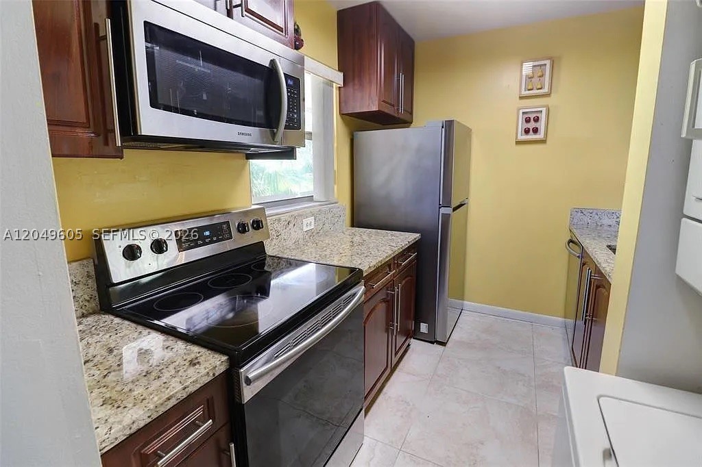 Beautifully updated 2-bedroom, 2-bath condo centrally located in Coral Springs. This inviting unit offers an updated kitchen, newer appliances, an in-unit washer and dryer, and a functional layout designed for comfortable everyday living. Enjoy convenient access to nearby shopping, dining, transportation, and major roadways. Move-in ready and ideal for tenants seeking comfort and convenience in a great location. Association approval required.