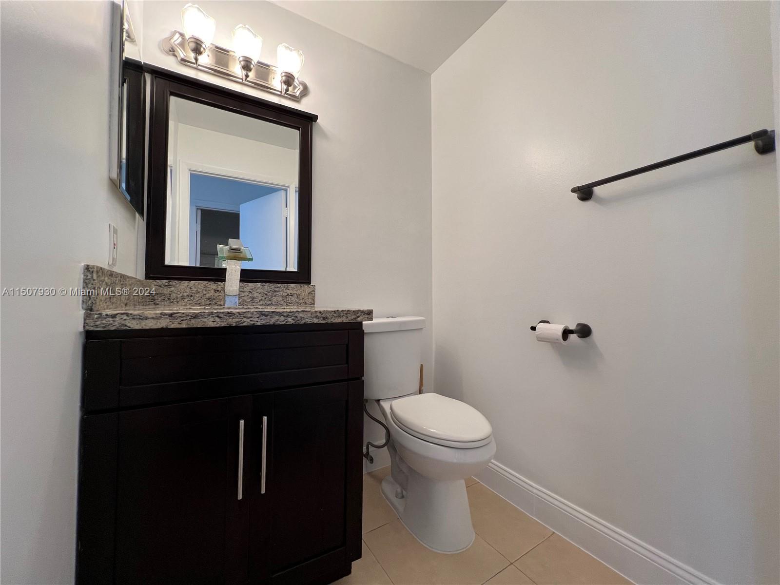 TOWNGATE - Residential Lease