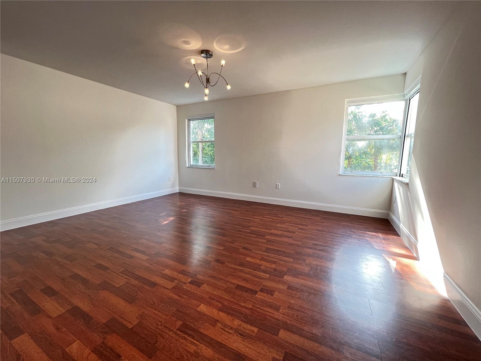 TOWNGATE - Residential Lease