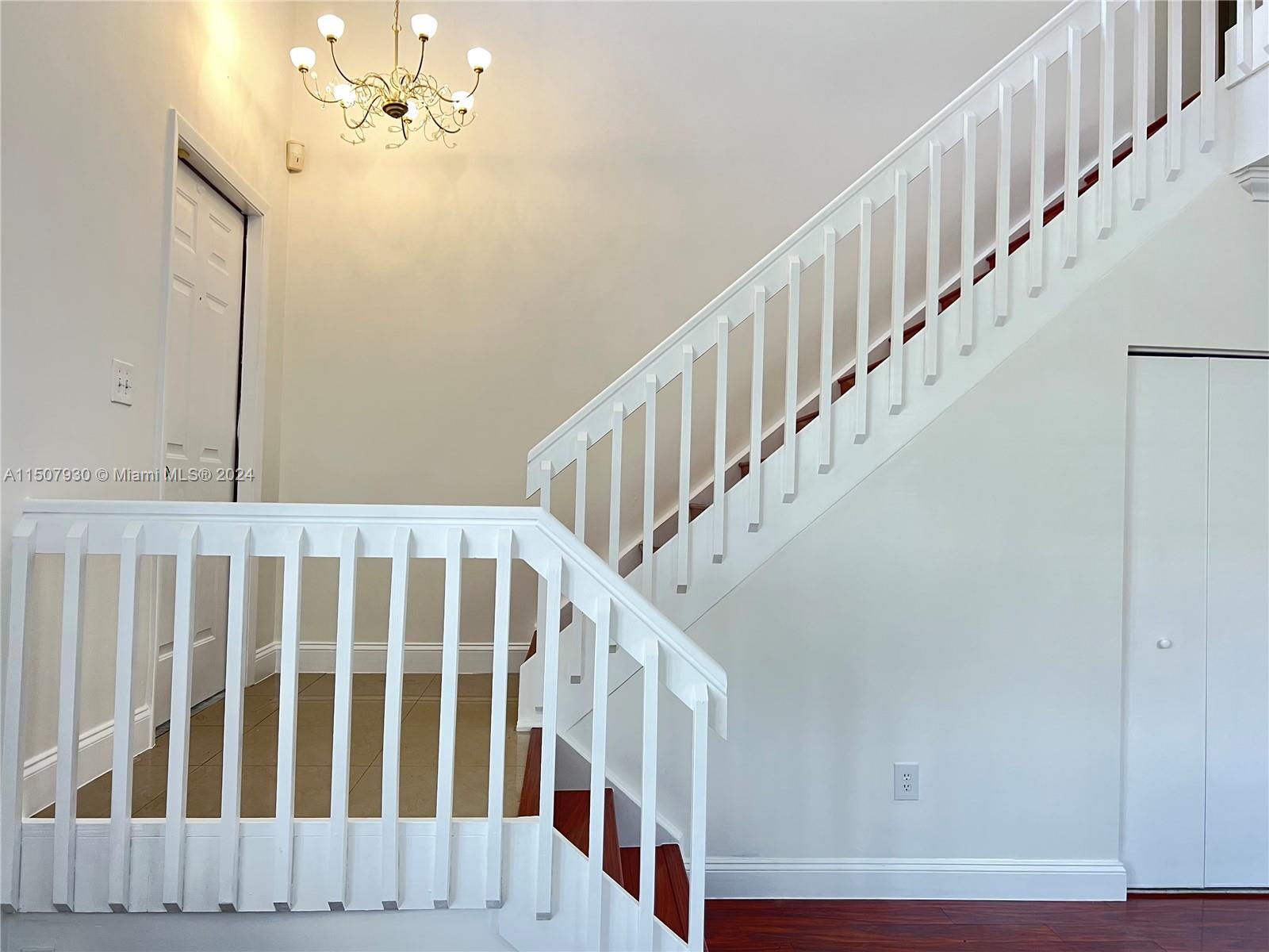 TOWNGATE - Residential Lease