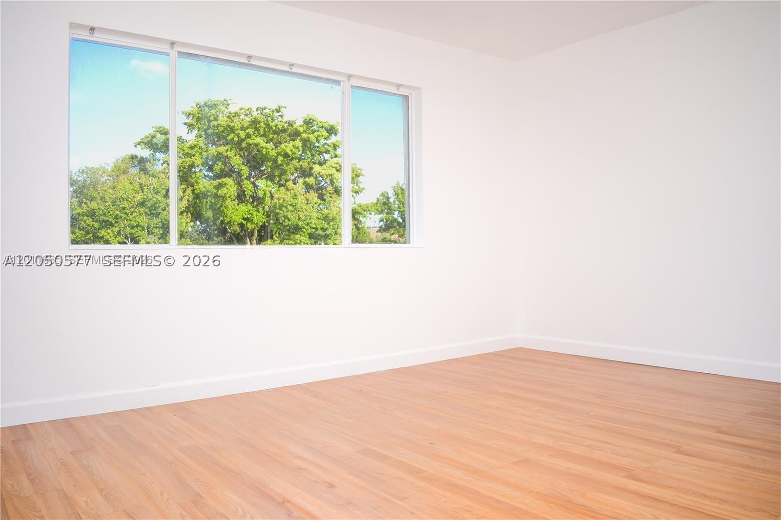 NOB HILL AT WELLEBY CONDO - Residential