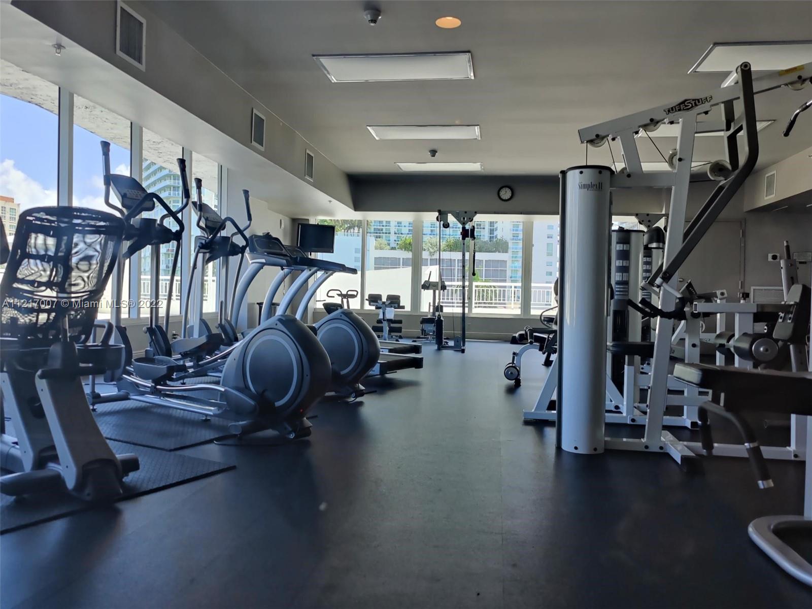 1800 BISCAYNE PLAZA CONDO - Residential Lease