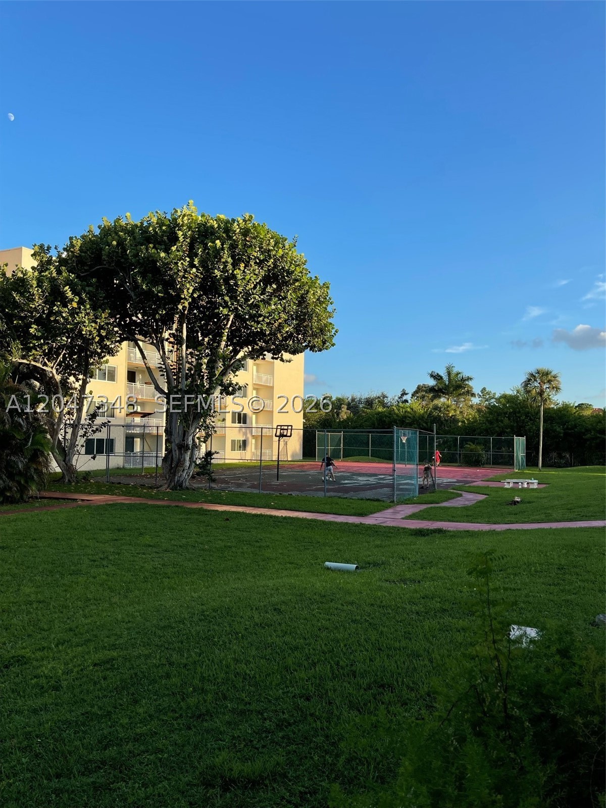 CORAL GATE EAST CONDO - Residential Lease