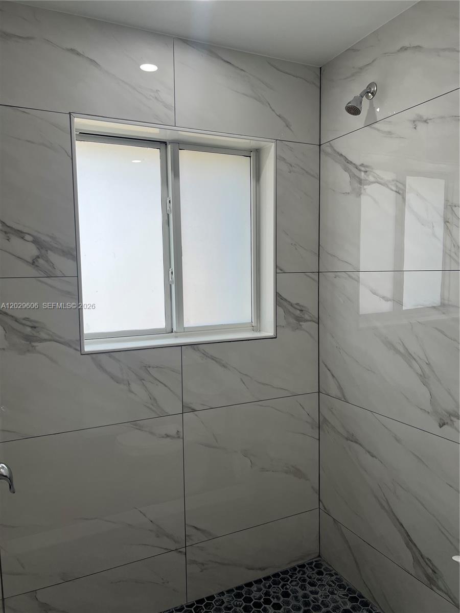 PORVENIR AMD PLAT 2 - Residential Lease