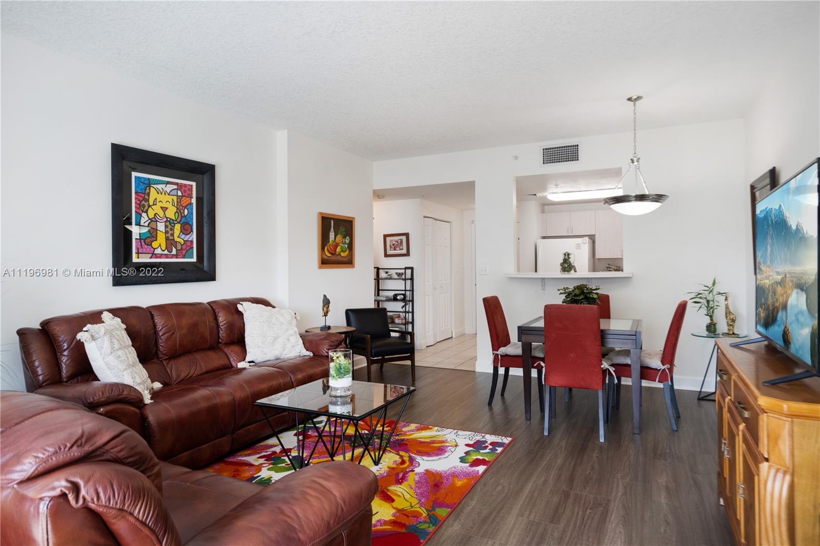 DOUGLAS GRAND CONDO - Residential
