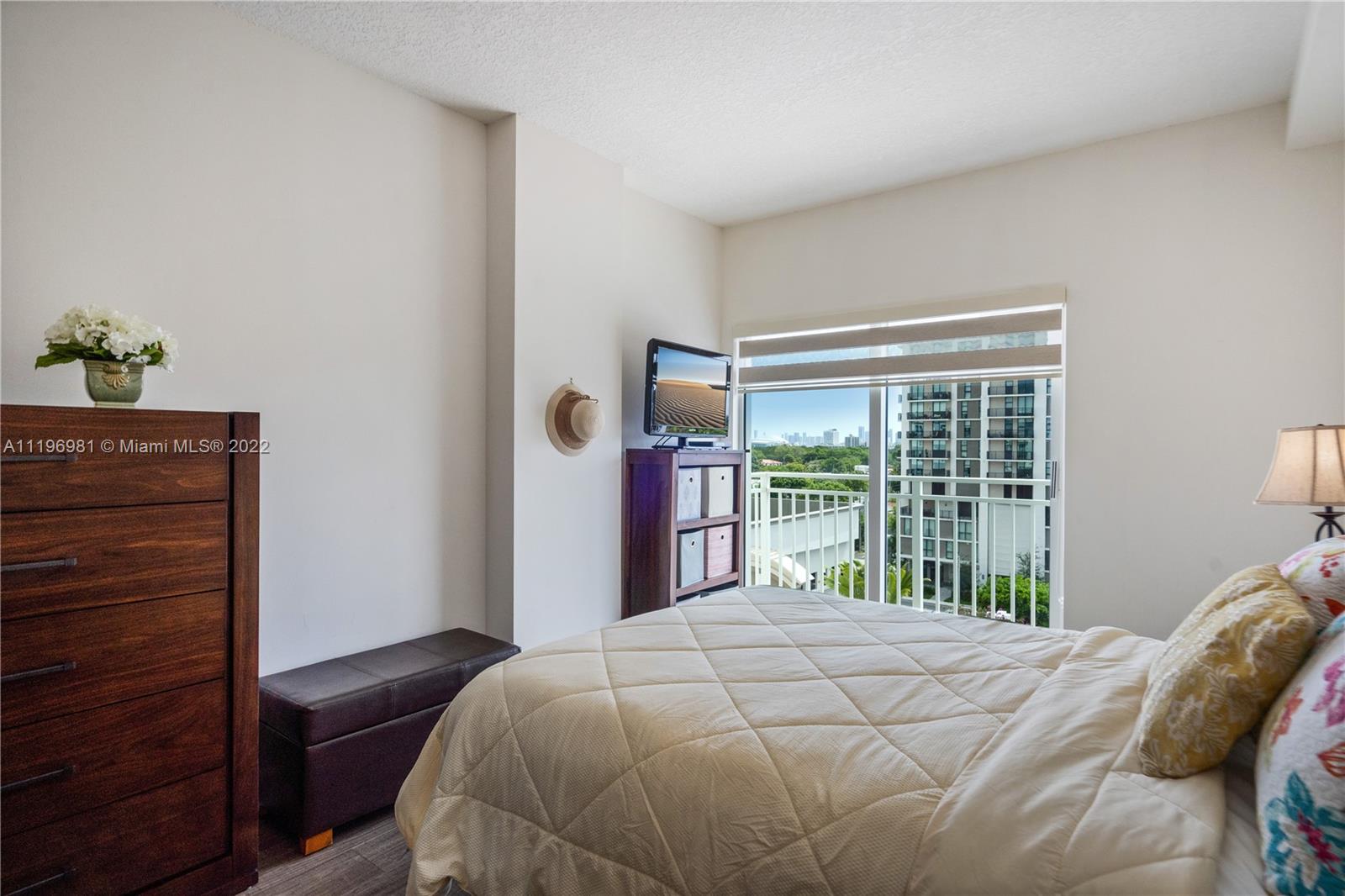 DOUGLAS GRAND CONDO - Residential