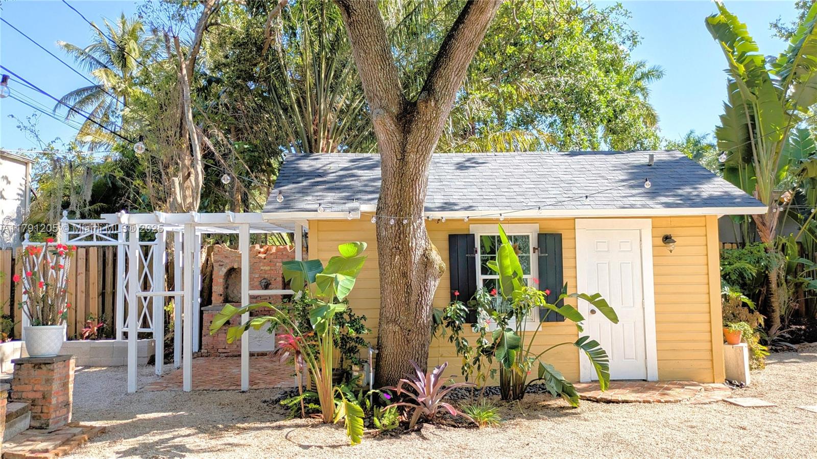 RIVERSIDE ADD AMEN PLAT - Residential