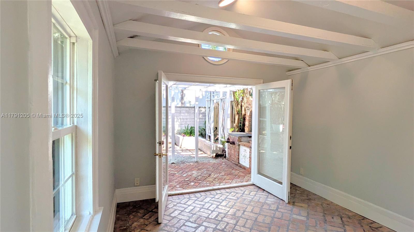 RIVERSIDE ADD AMEN PLAT - Residential