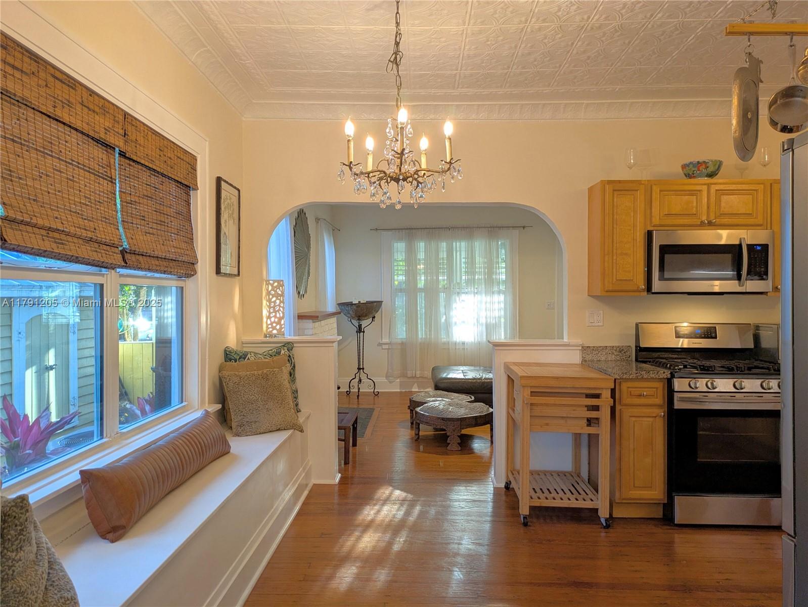 RIVERSIDE ADD AMEN PLAT - Residential