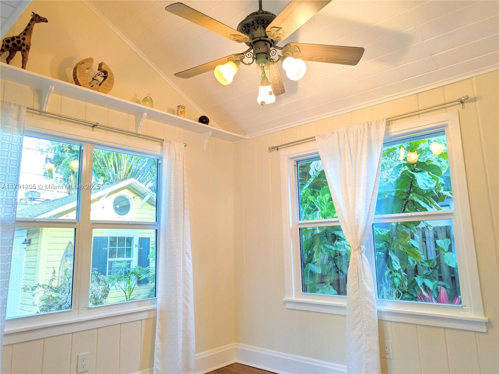 RIVERSIDE ADD AMEN PLAT - Residential