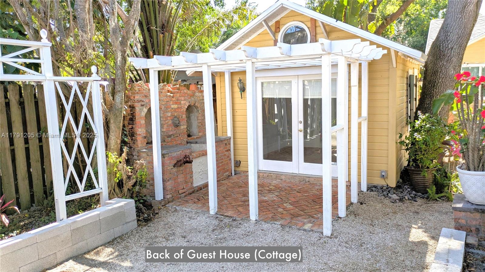 RIVERSIDE ADD AMEN PLAT - Residential