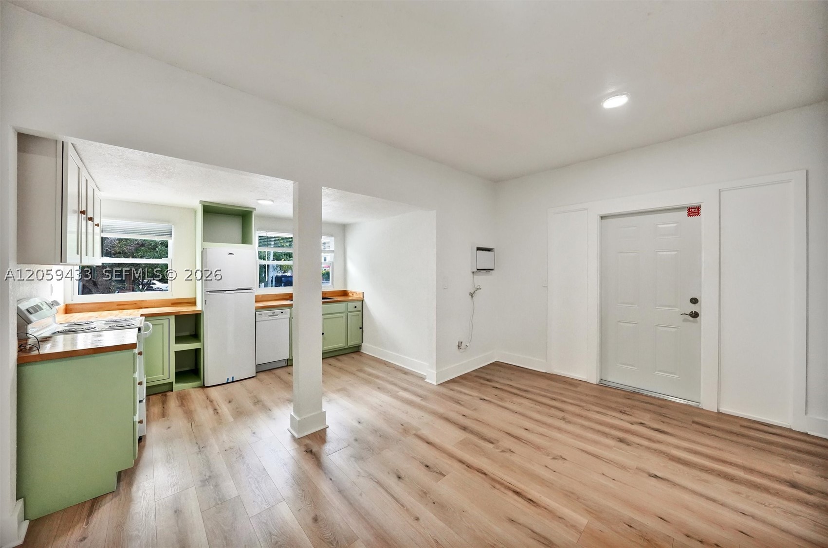 LAWRENCE ESTATES LAND COS - Residential Income