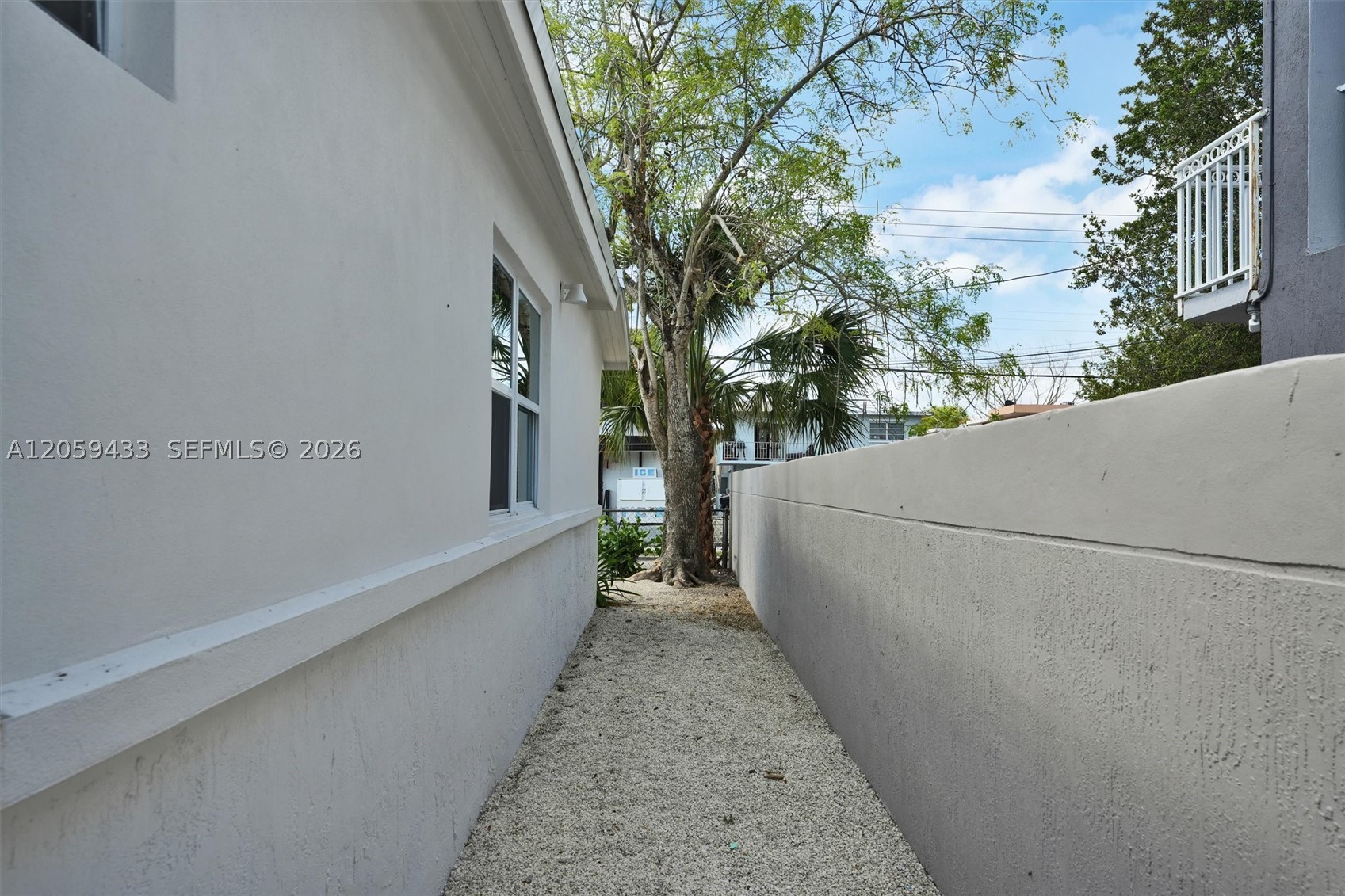 LAWRENCE ESTATES LAND COS - Residential Income