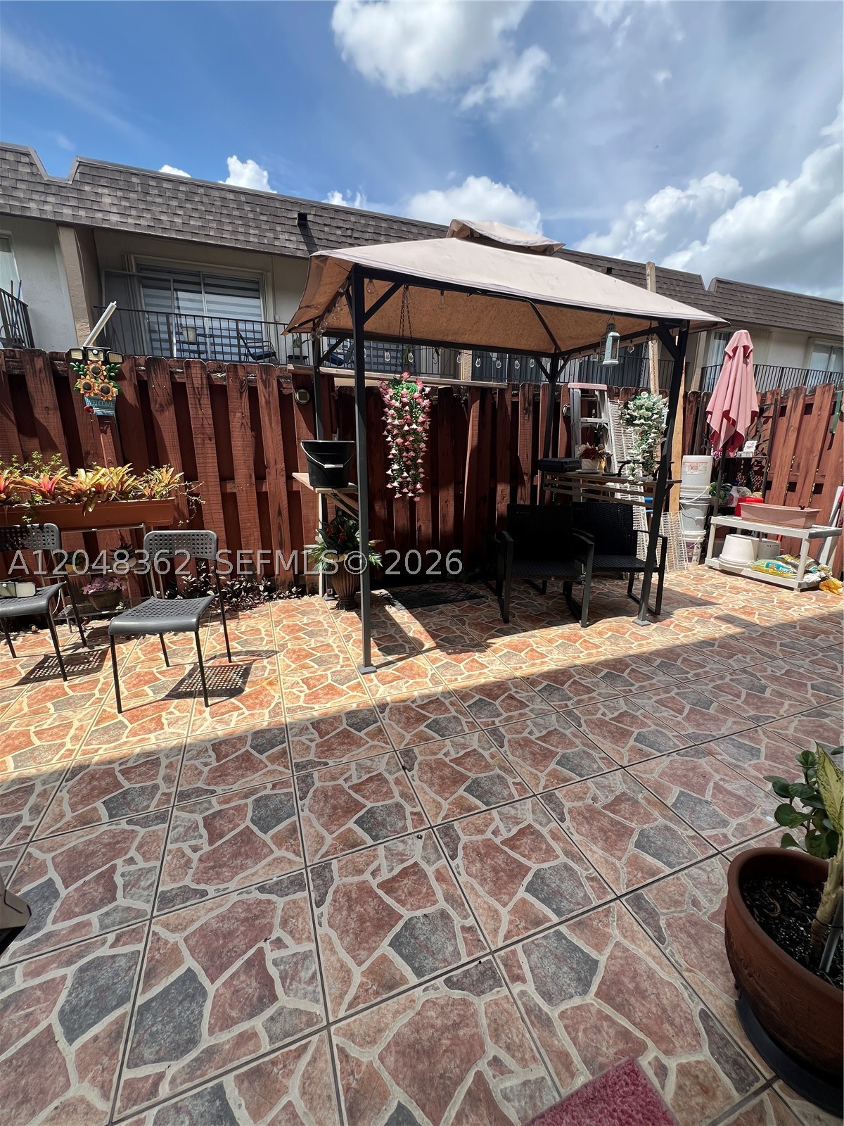 UNIVERSITY TRAIL CONDO - Residential Lease