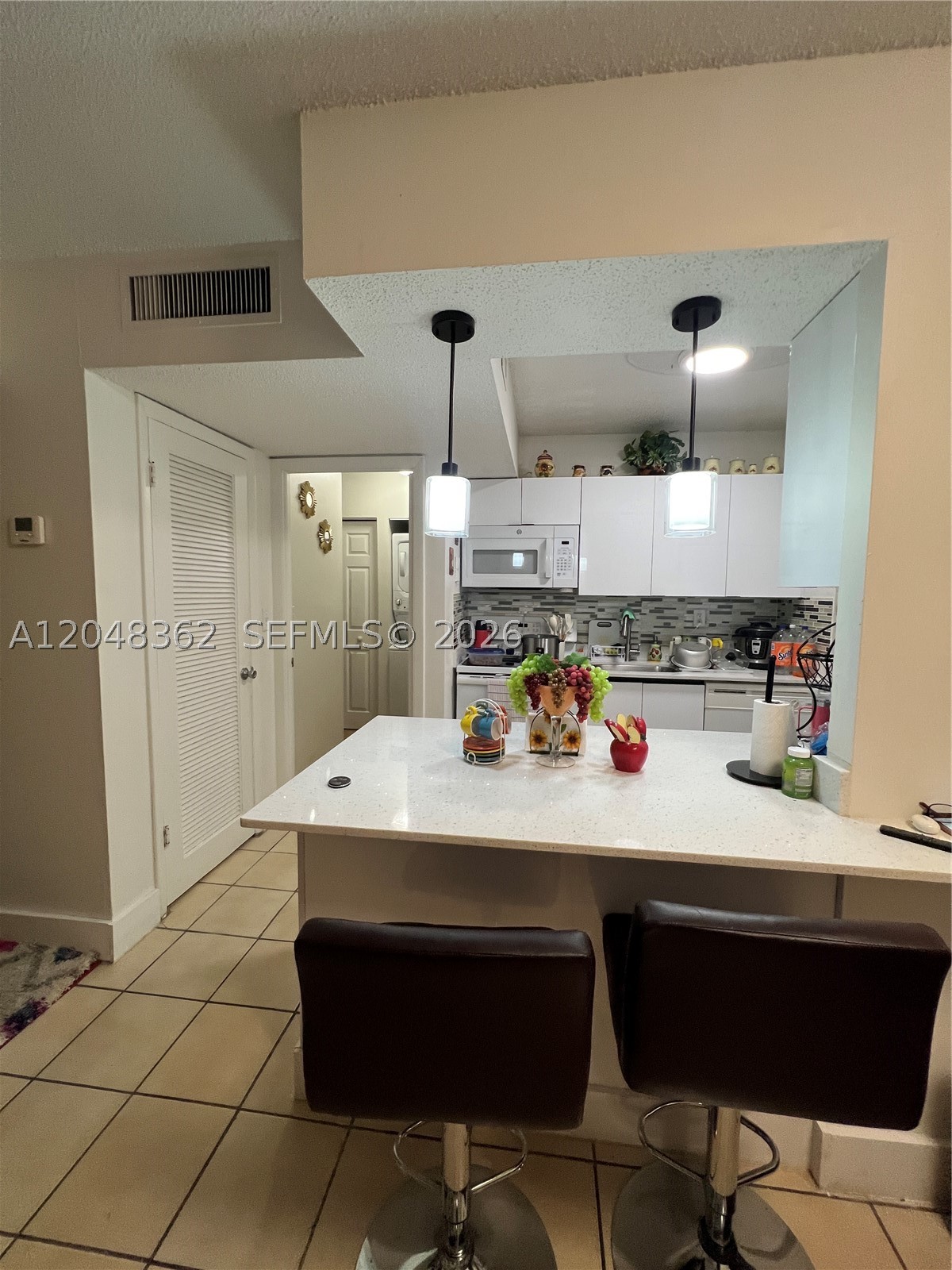 UNIVERSITY TRAIL CONDO - Residential Lease