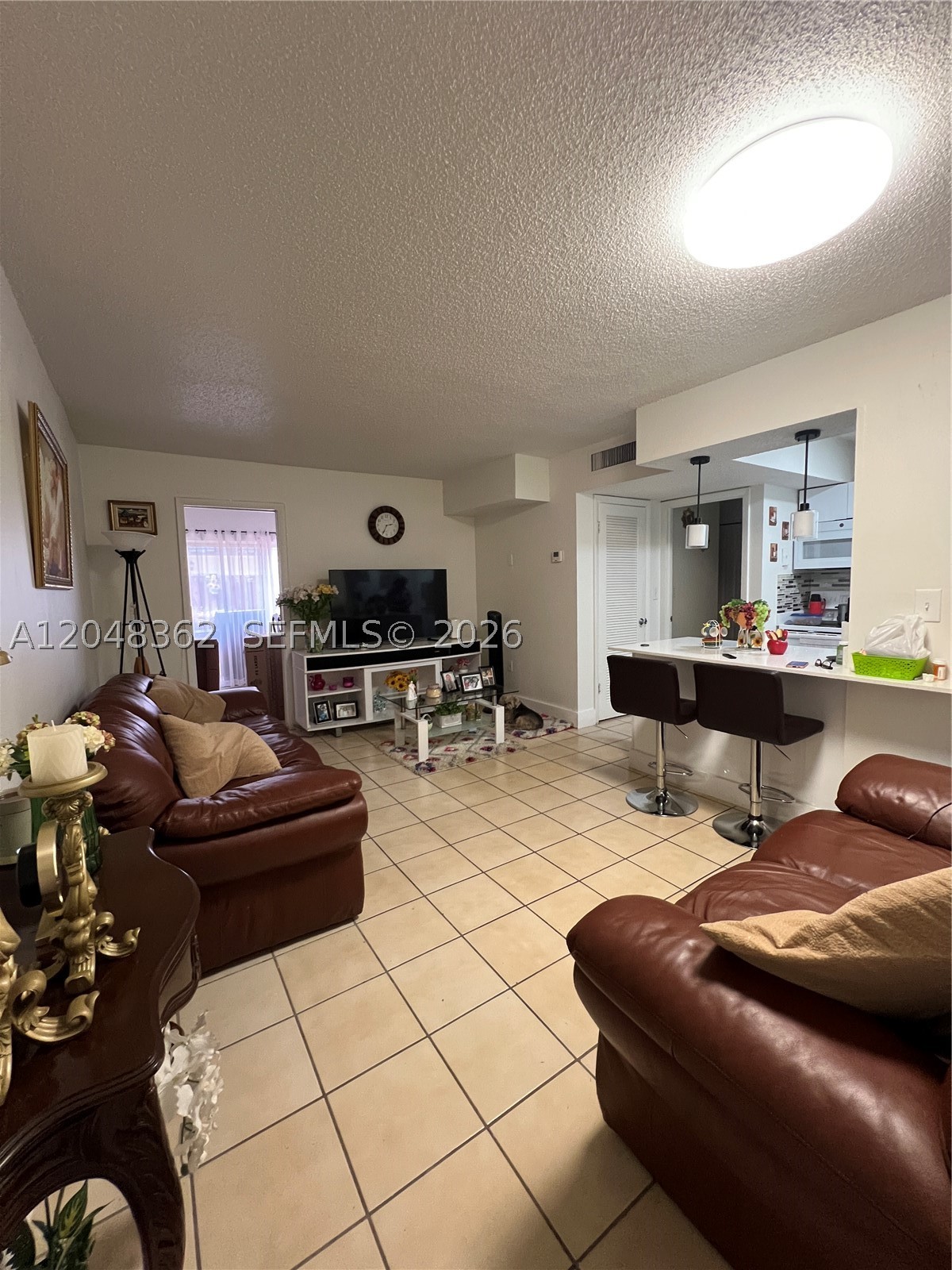 UNIVERSITY TRAIL CONDO - Residential Lease