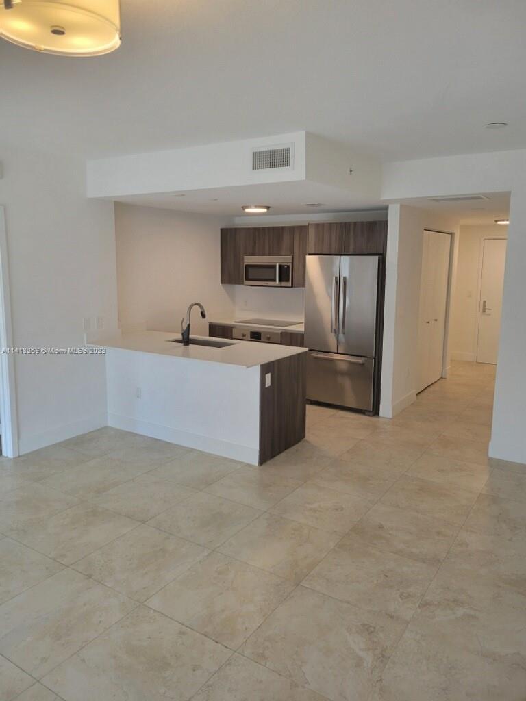 ARIA ON THE BAY CONDO - Residential Lease