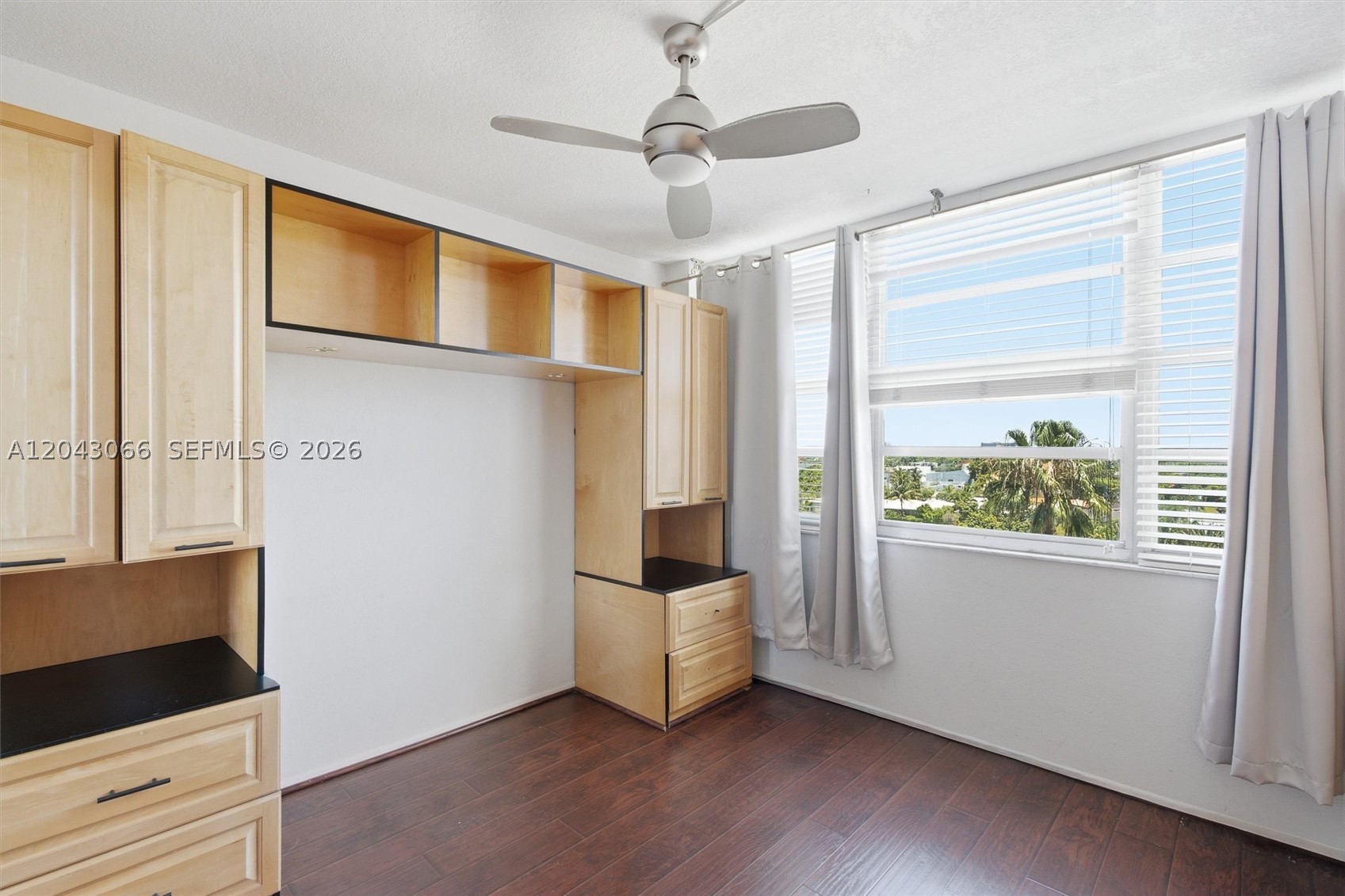 MAJORCA TOWERS CONDO - Residential
