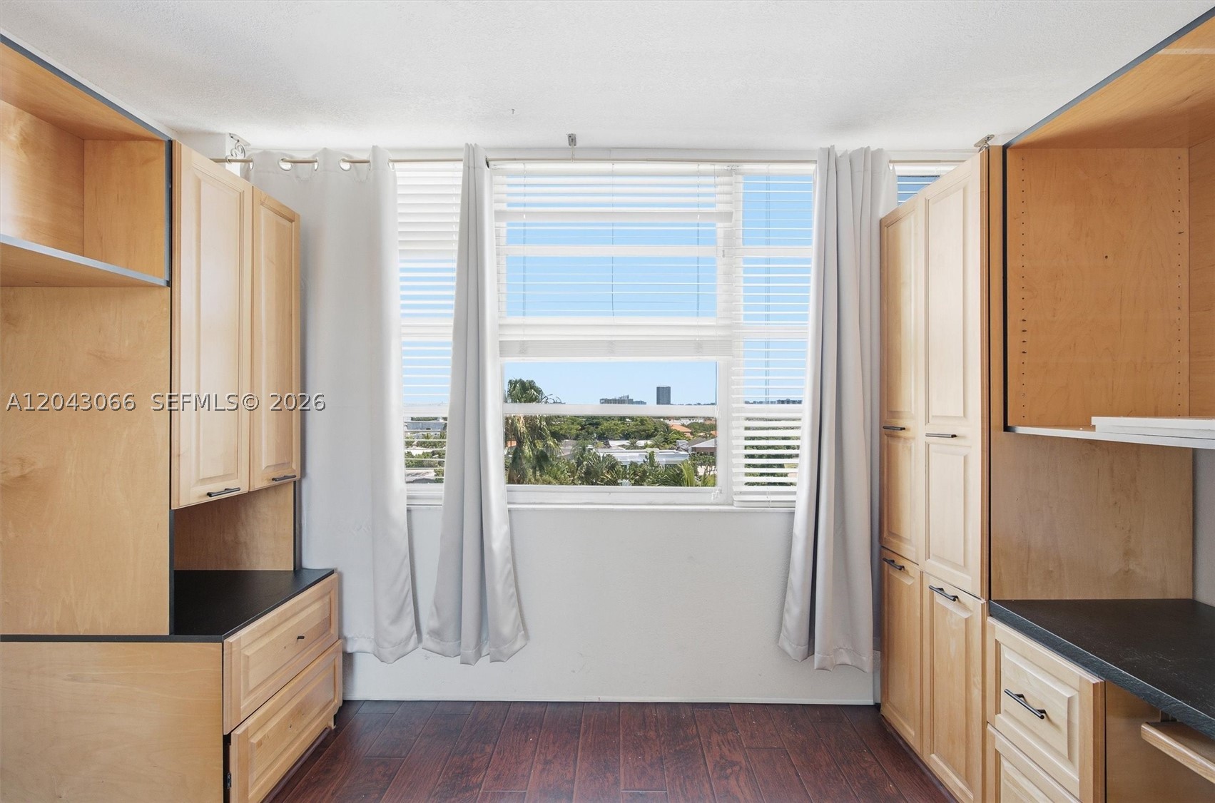 MAJORCA TOWERS CONDO - Residential