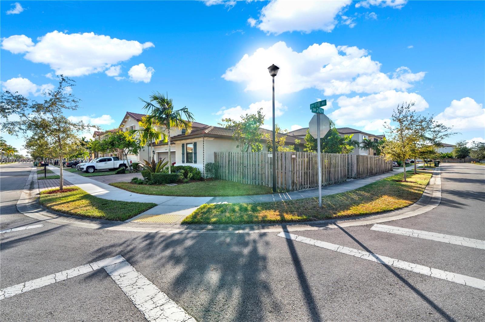 SILVER PALM SOUTHWEST - Residential