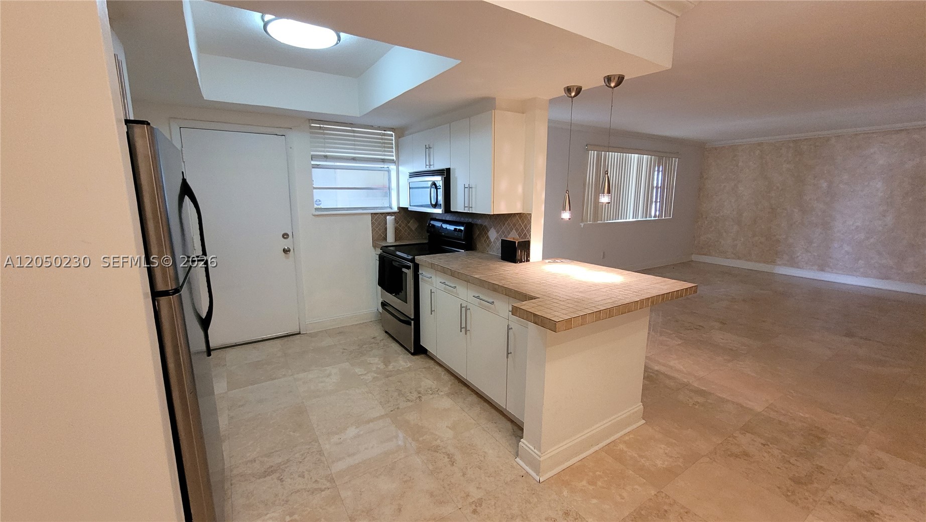 SANS SOUCI CONDO - Residential Lease