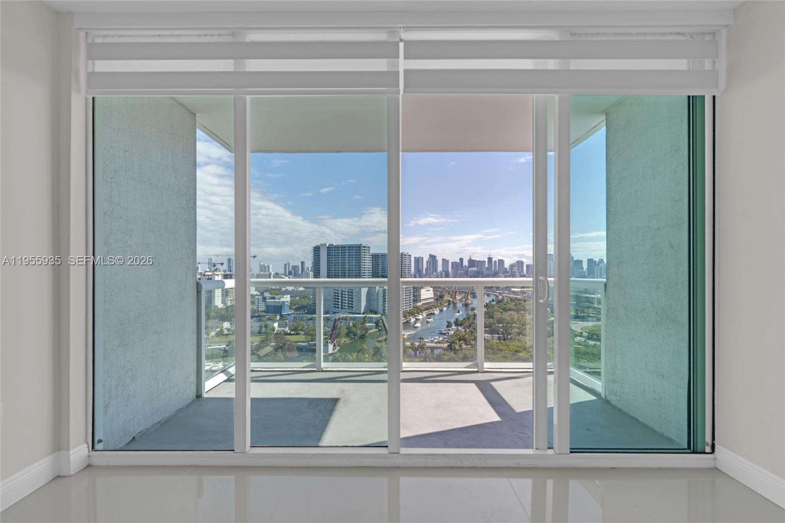 TERRAZAS RIVERPARK VILLAG - Residential