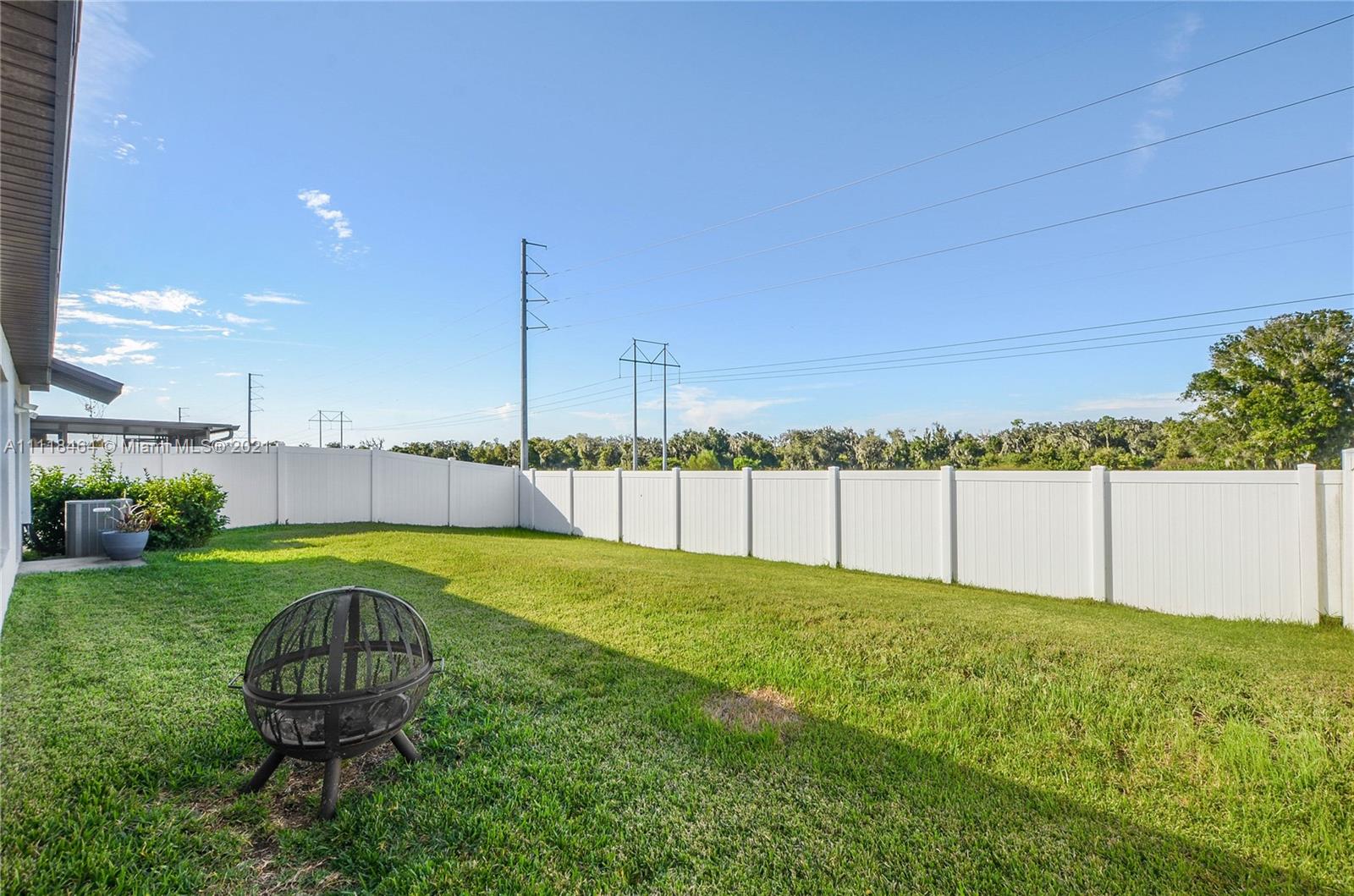 CARLTON LAKES WEST PHASE 1 - Residential