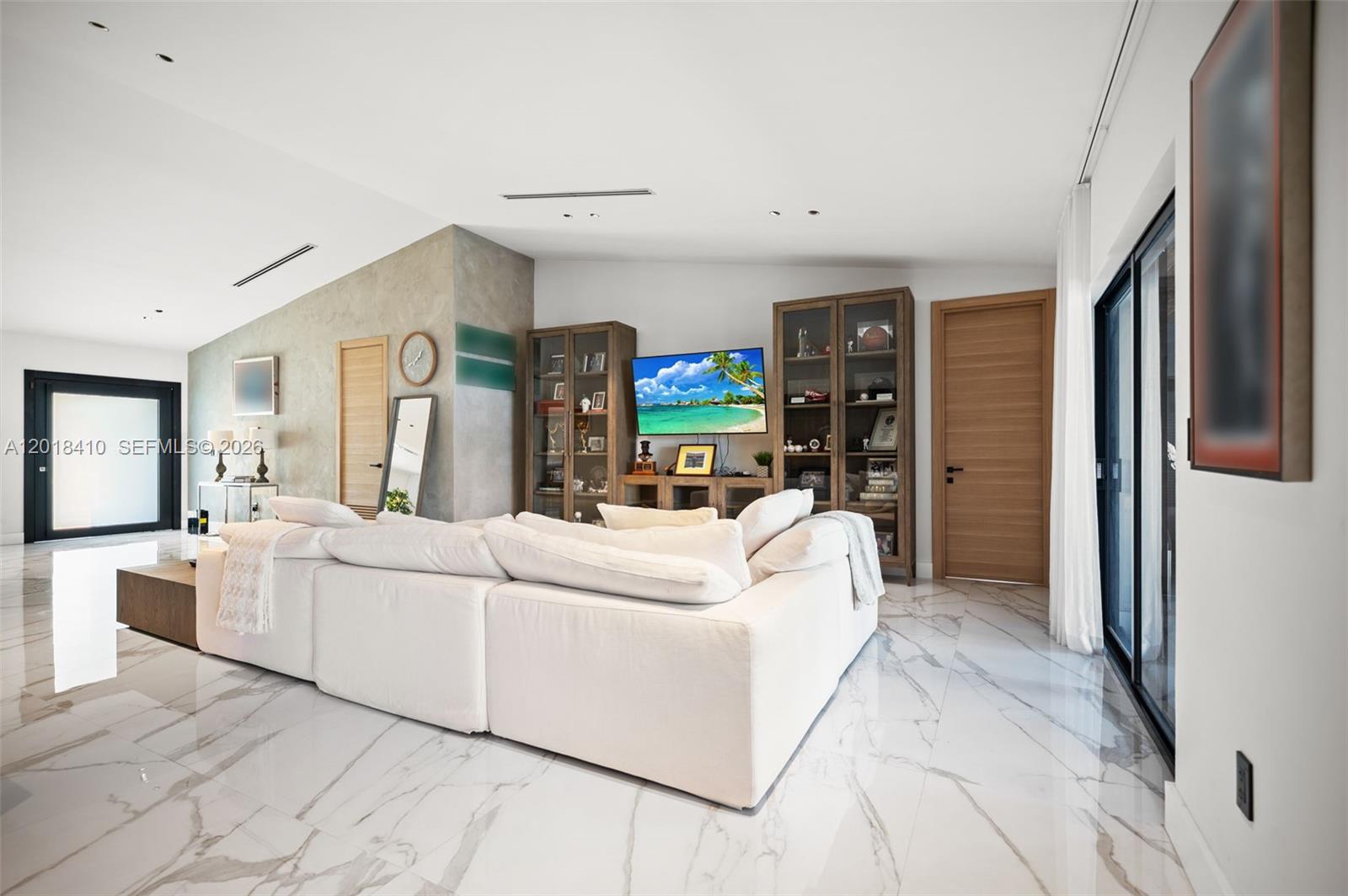 EASTERN SHORES - Residential