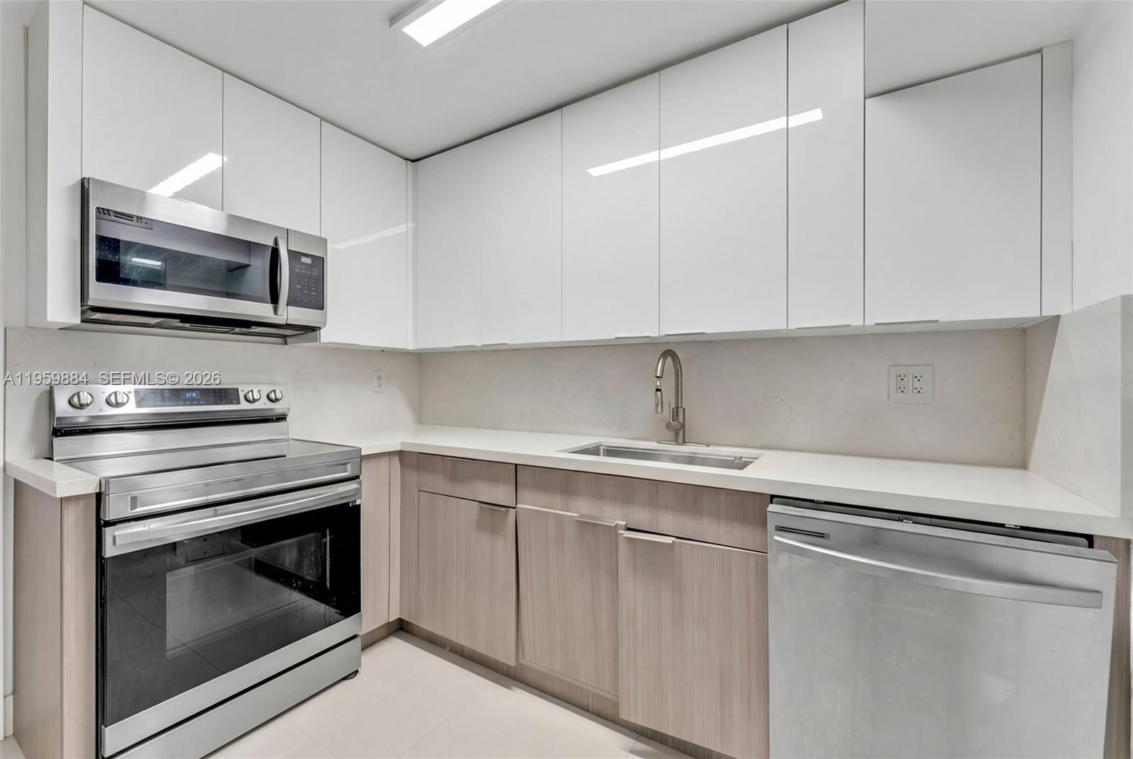 ST REGIS APTS CONDO - Residential