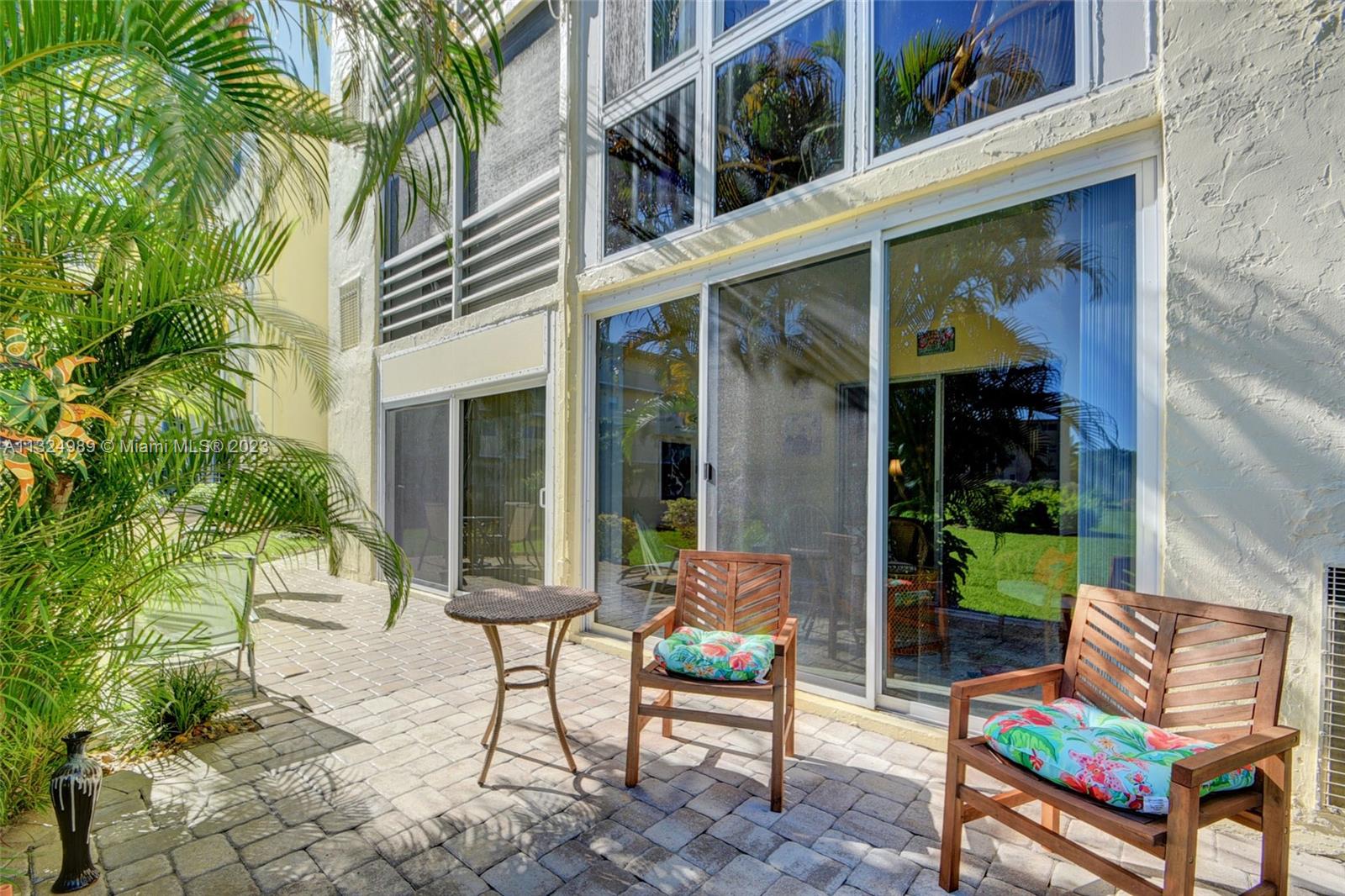 VILLAGE ROYALE GREENWAY C - Residential