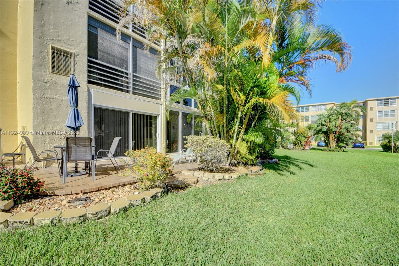 VILLAGE ROYALE GREENWAY C - Residential
