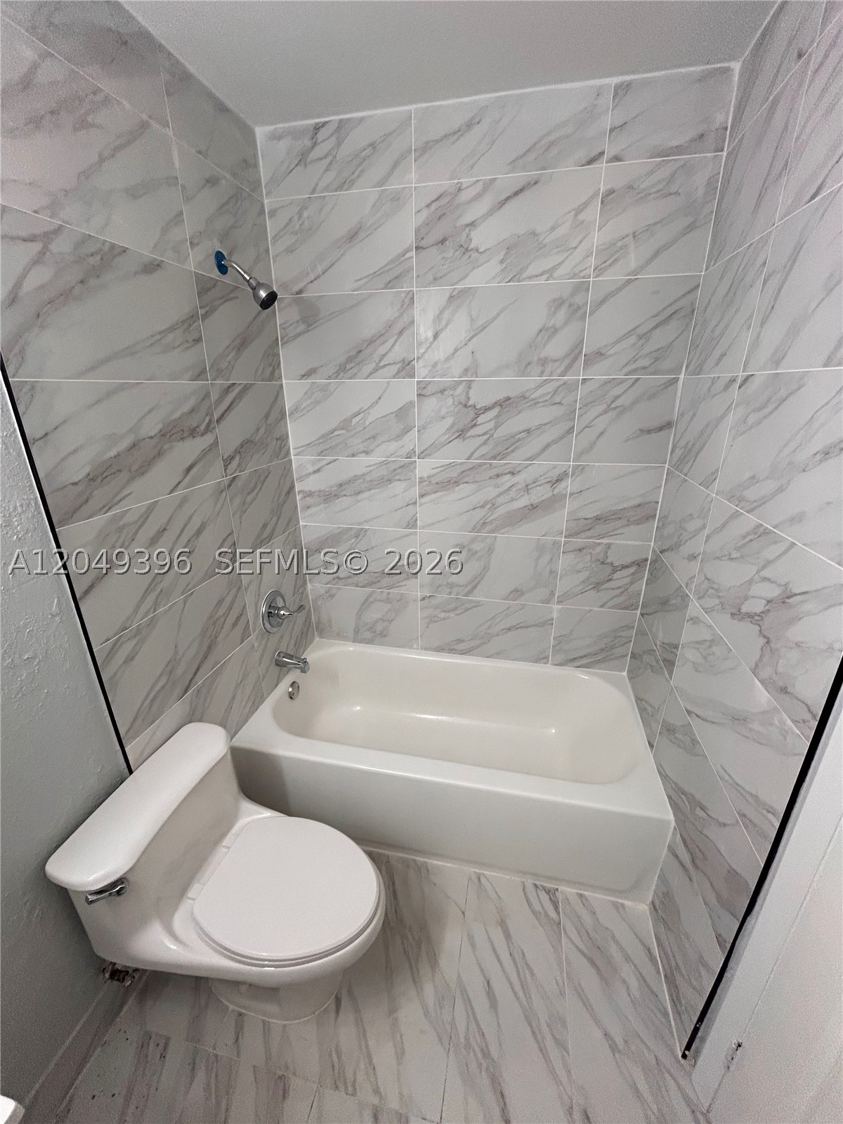 DELRAY ESTATES CONDO PH I - Residential Lease
