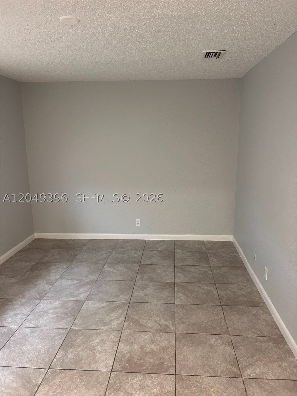 DELRAY ESTATES CONDO PH I - Residential Lease