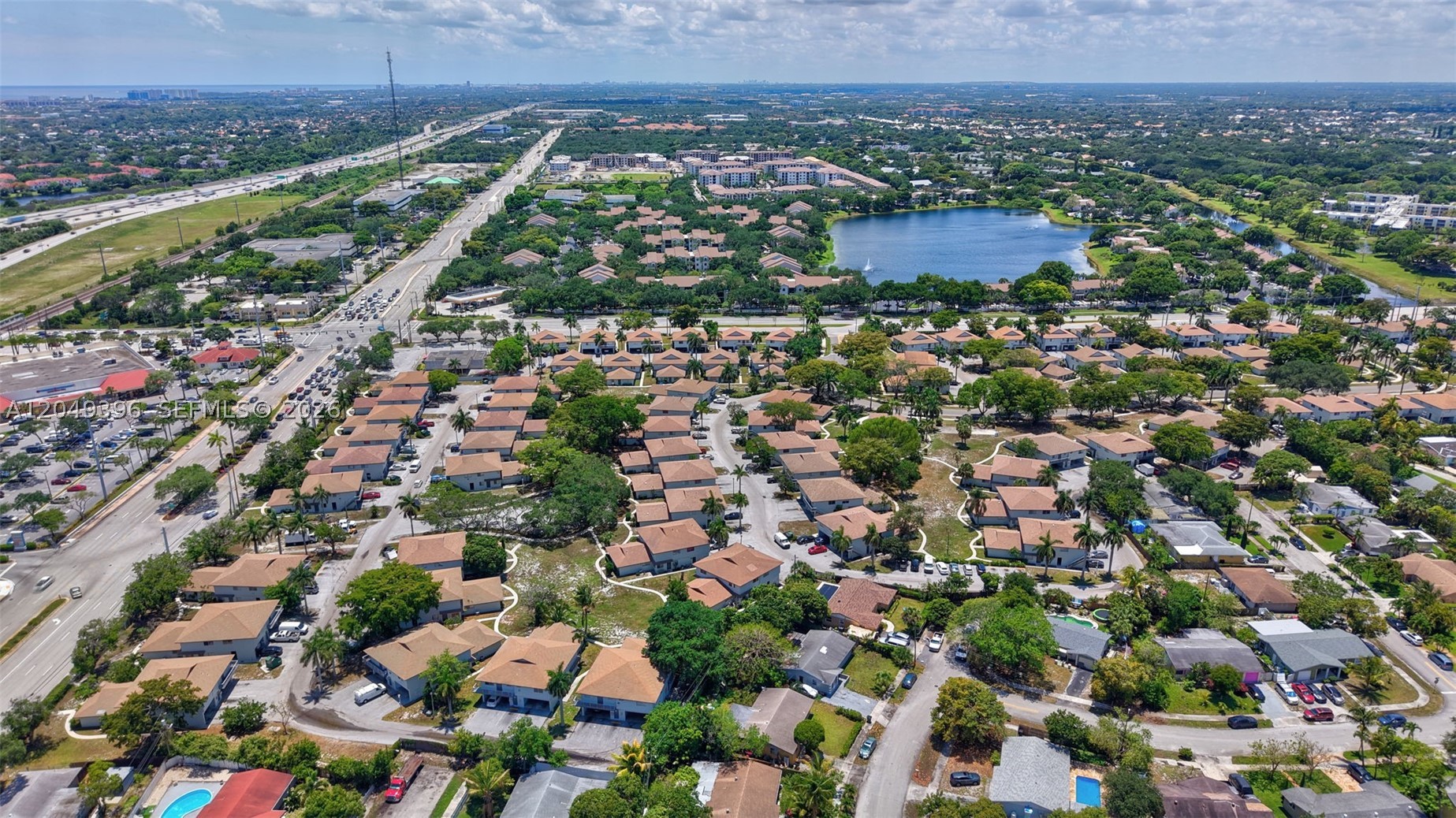 DELRAY ESTATES CONDO PH I - Residential Lease