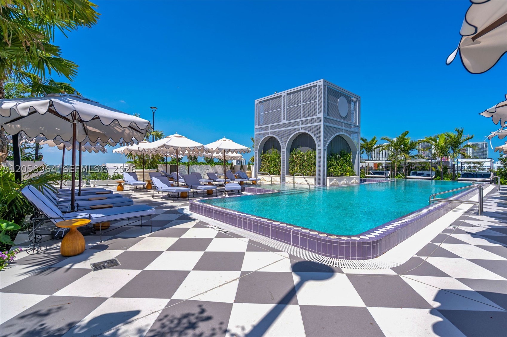 NOMAD WYNWOOD RESIDENCES - Residential
