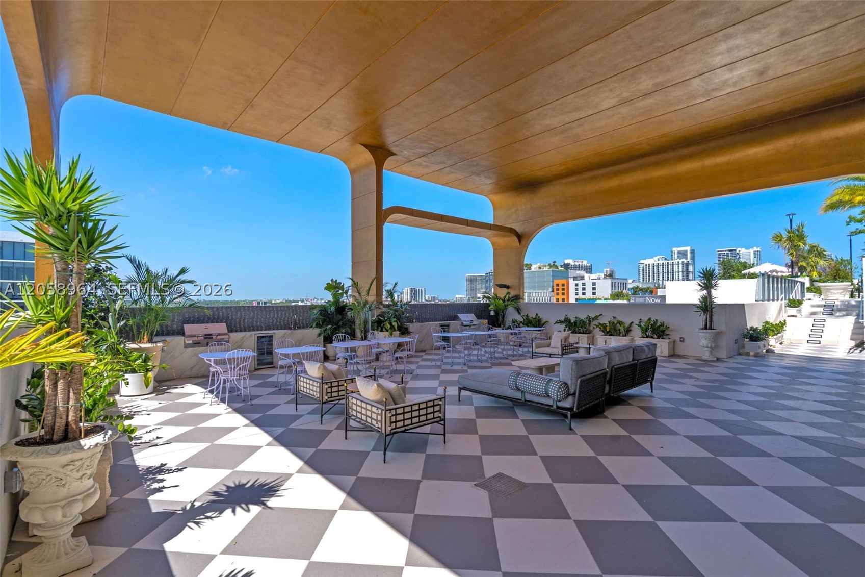 NOMAD WYNWOOD RESIDENCES - Residential