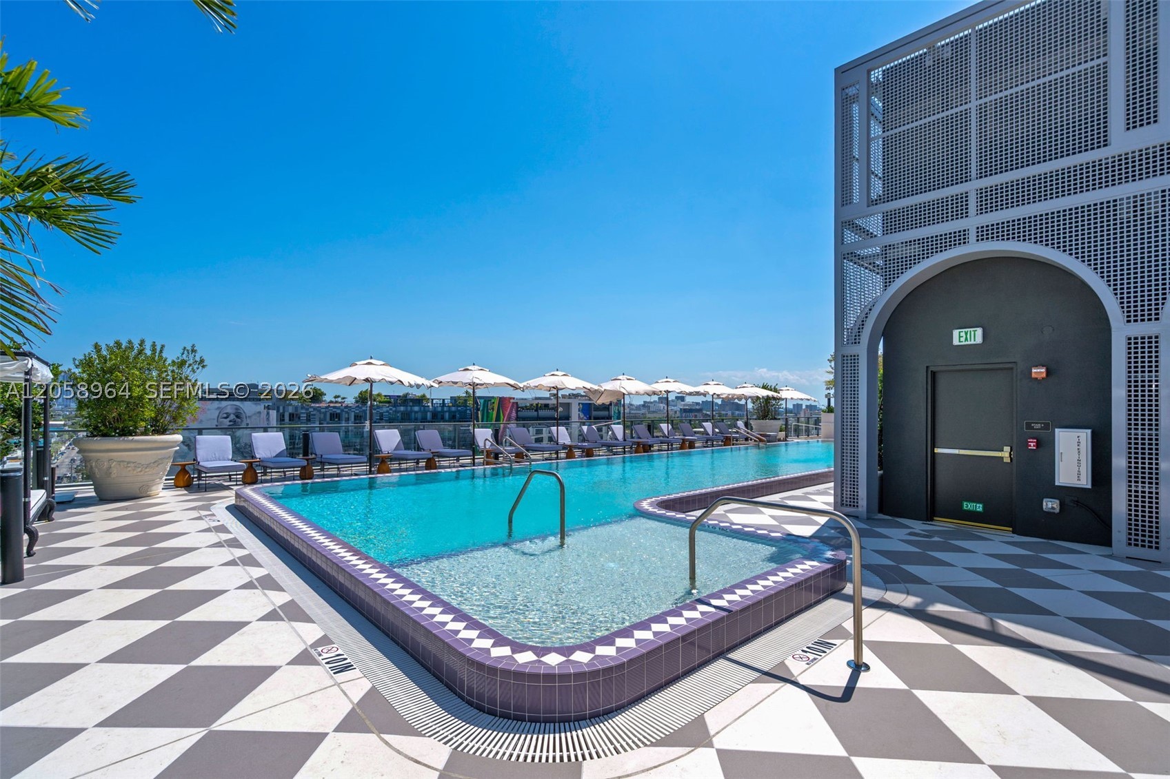 NOMAD WYNWOOD RESIDENCES - Residential