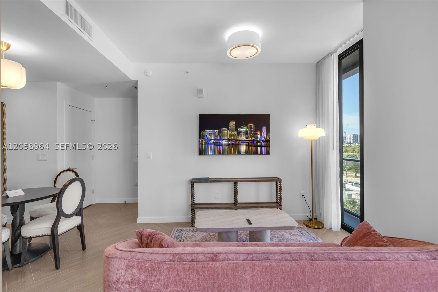 NOMAD WYNWOOD RESIDENCES - Residential