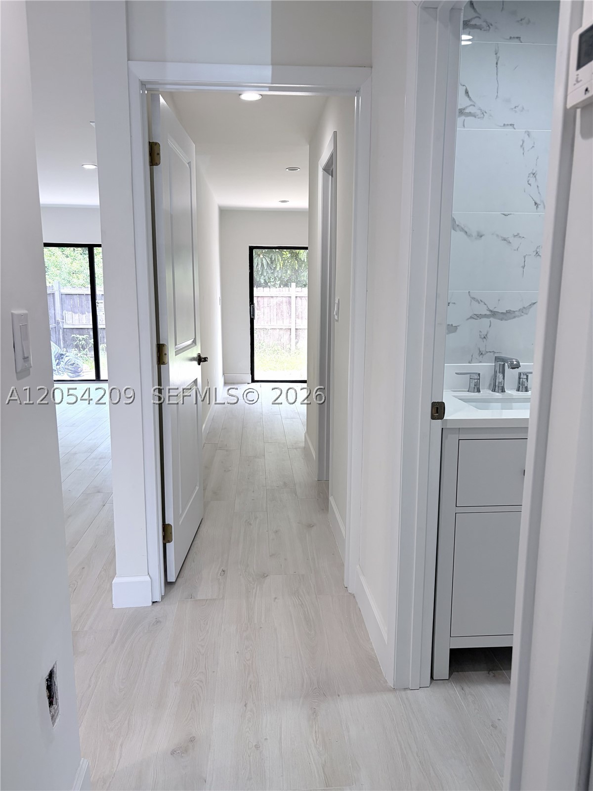 TROPICAL PARK VILLAS COND - Residential Lease